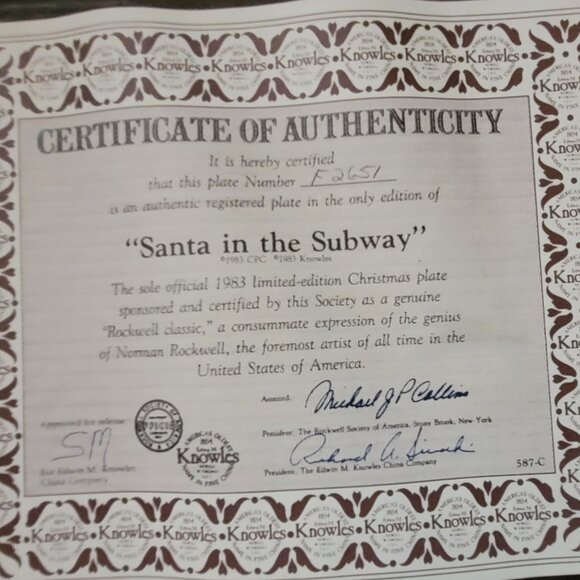 The Edwin Knowles China Co. 1983 Plate Norman Rockwell "Santa in the Subway", - Picture 6 of 8